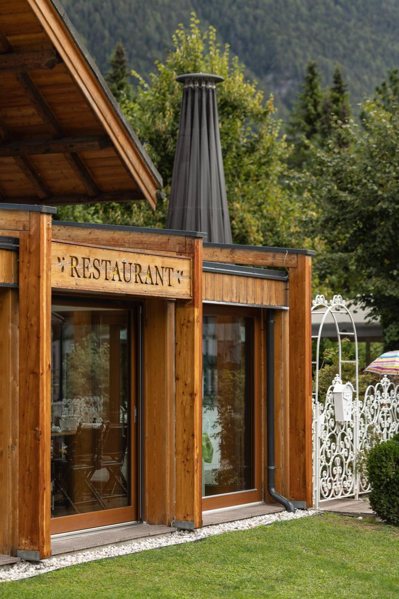 Hotel Lipa Kranjska Gora Exterior photo