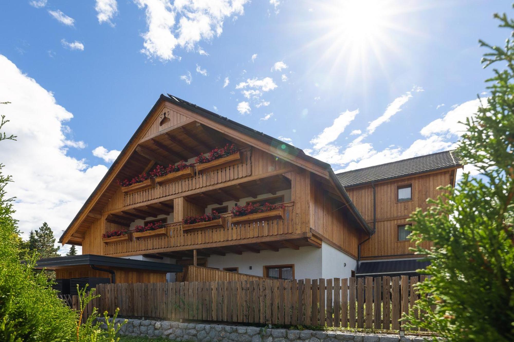 Hotel Lipa Kranjska Gora Exterior photo